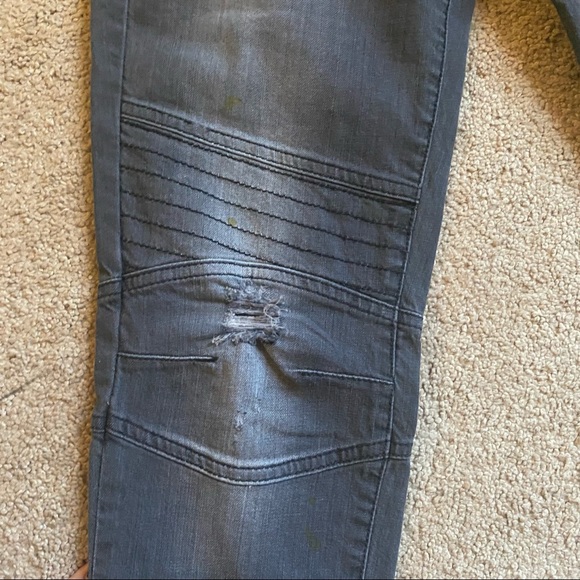 NEW Gray Distressed Vintage Moto Jeans - Picture 4 of 13